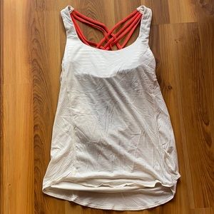 Lululemon drape bank tank with built in bra 8